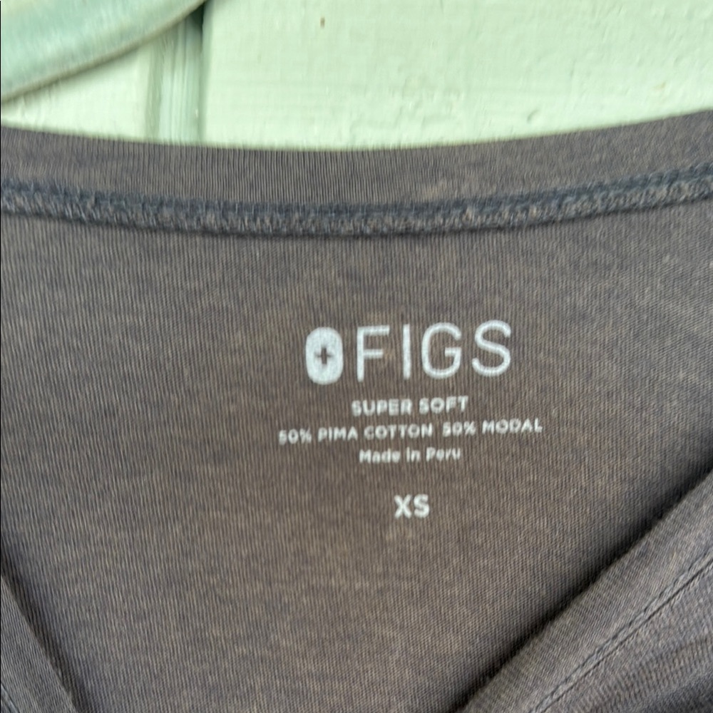 Figs SCRUBS Soft Heather Gray Top